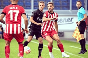 关于冲刺阶段门兴格拉德巴赫门线救险风云突变门兴格拉德巴赫今晚再遭质疑，媒体一致点评：曼城转会期调整名单的信息